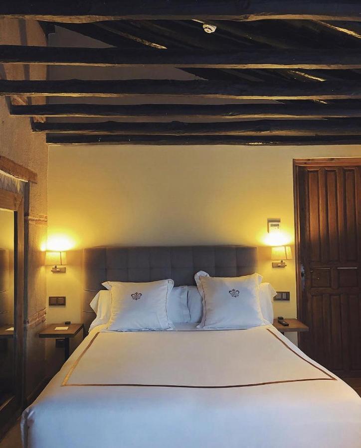 Hotel Boutique Casa Del Comendador Navalcarnero Kültér fotó